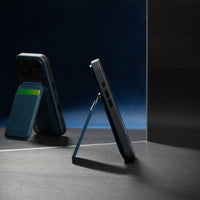 iPhone 18 Pro / Navy