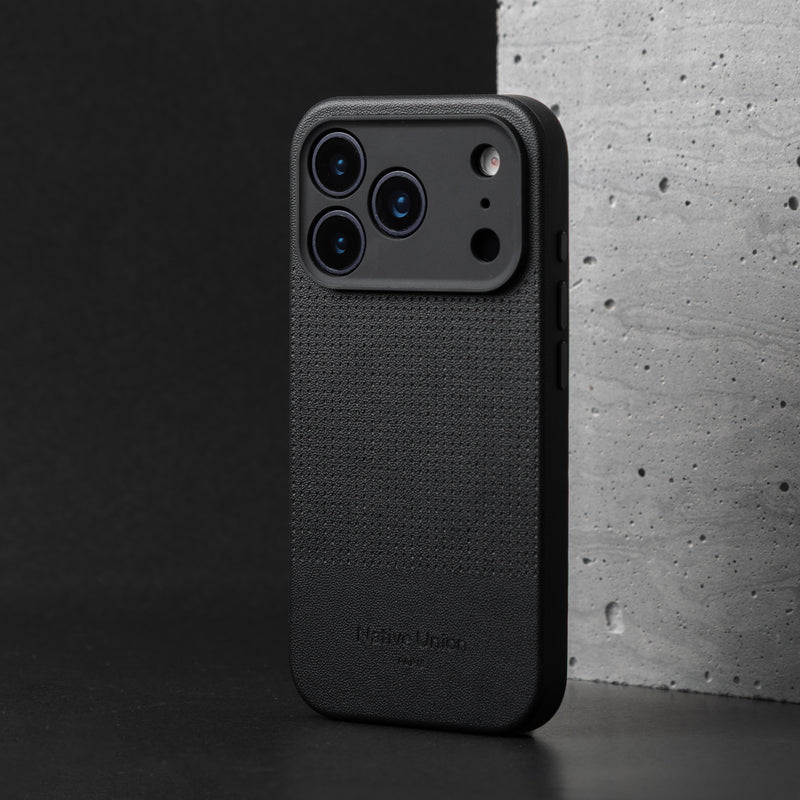 iPhone 17 Pro Max / Black