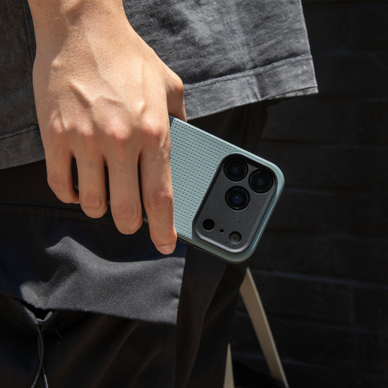 iPhone 17 Pro Max / Slate Green