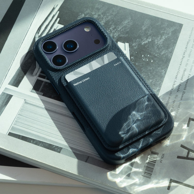 iPhone 17 Pro Max / Navy