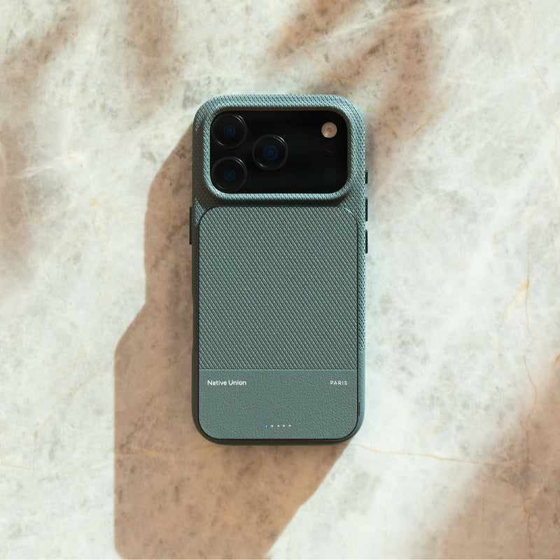 iPhone 17 Pro / Slate Green