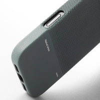 iPhone 17 Pro / Slate Green